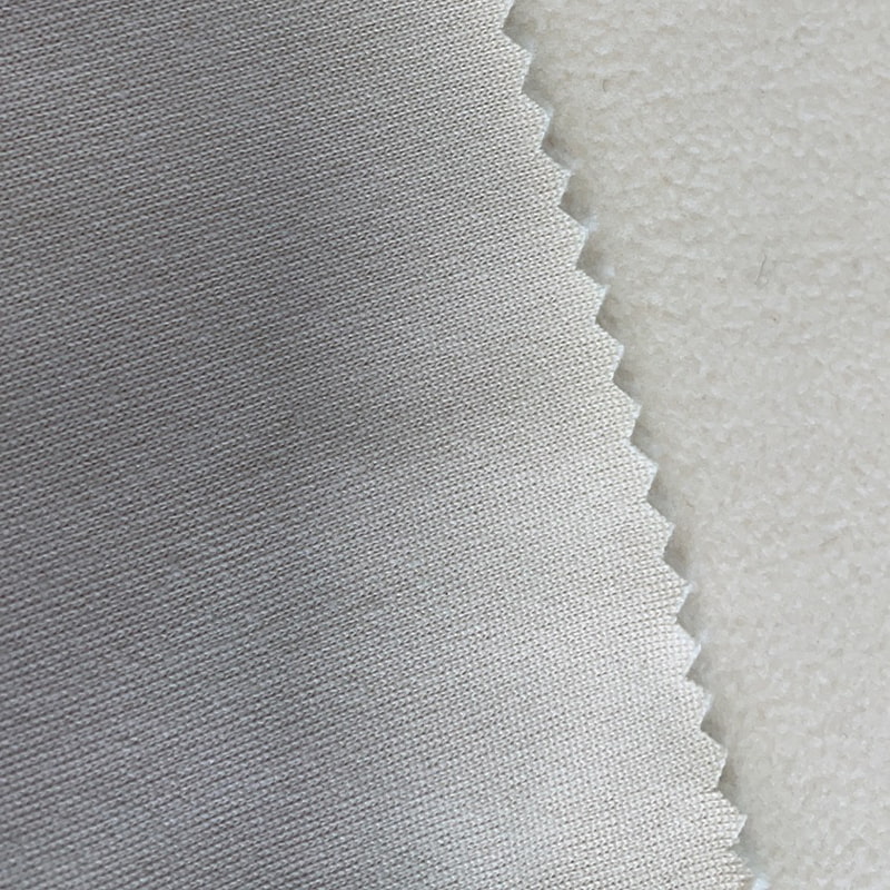 100% poly fleece měkký, dobrý lesk